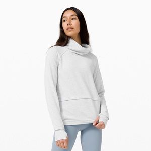 NWT Lululemon Find Your Unwind Pullover | Size 6